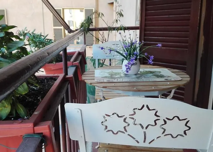 Three Angels Vatican 招待所 2*