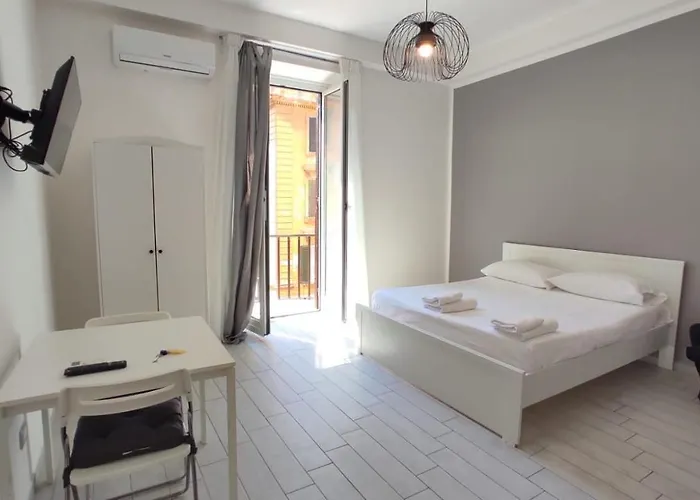 Three Angels Vatican 招待所 2*